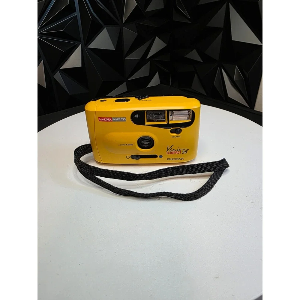 Halina Ansco Vision Compact 35 Panorama 35mm Film Camera Yellow Flash